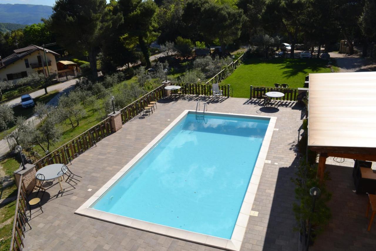 Albergo Fontanelle Campello sul Clitunno Buitenkant foto